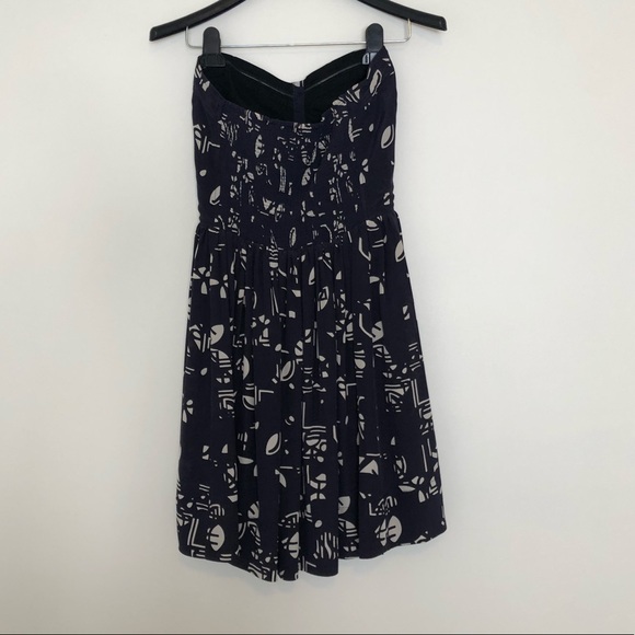 Silk dress - Picture 2 of 3